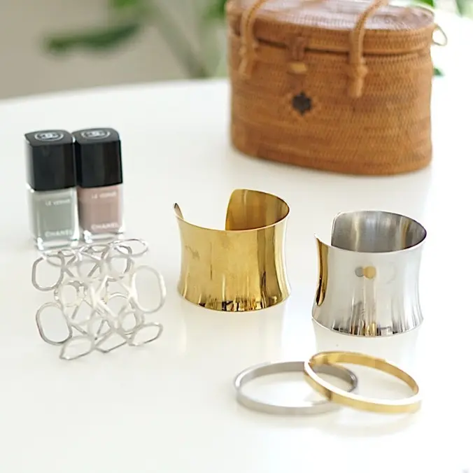 真夏の手元のおしゃれの画像_4