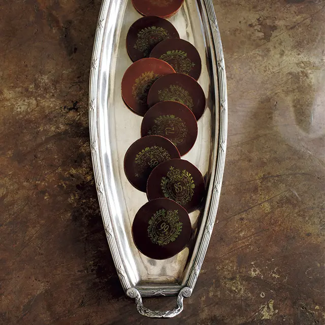 DEBAUVE & GALLAIS（ドゥボーヴ・エ・ガレ）