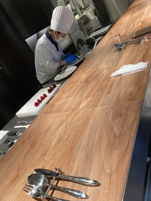 甘いものが常に欲しくなる50代の画像_2