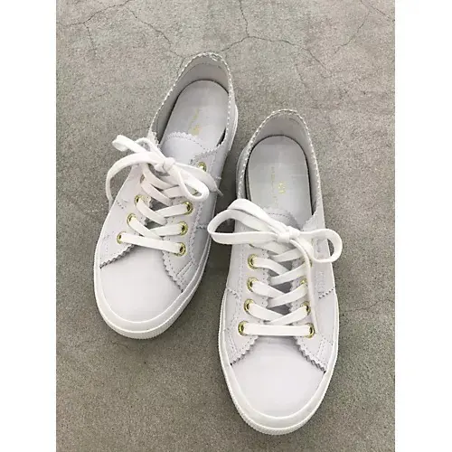 ※お買い物マークをクリックしてアイテムを見ることができます