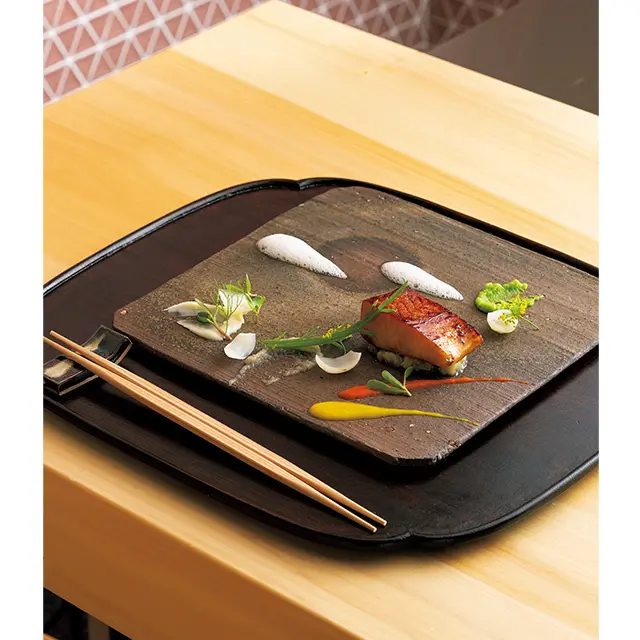 京都駅徒歩5分ほどのところにある和食レストラン「京都 いと」のまながつおの西京焼・吹き寄せ風