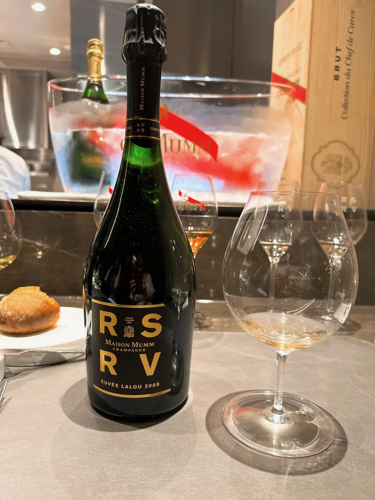 シャンパーニュ”メゾン マム”のメーカーの画像_16