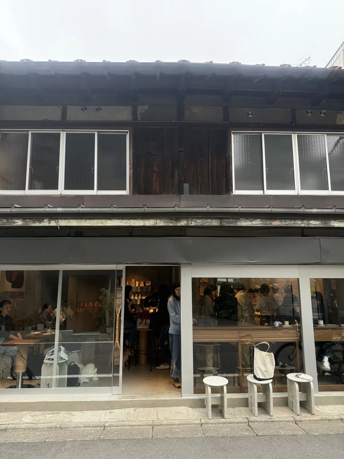 古民家をリノベ　カフェ