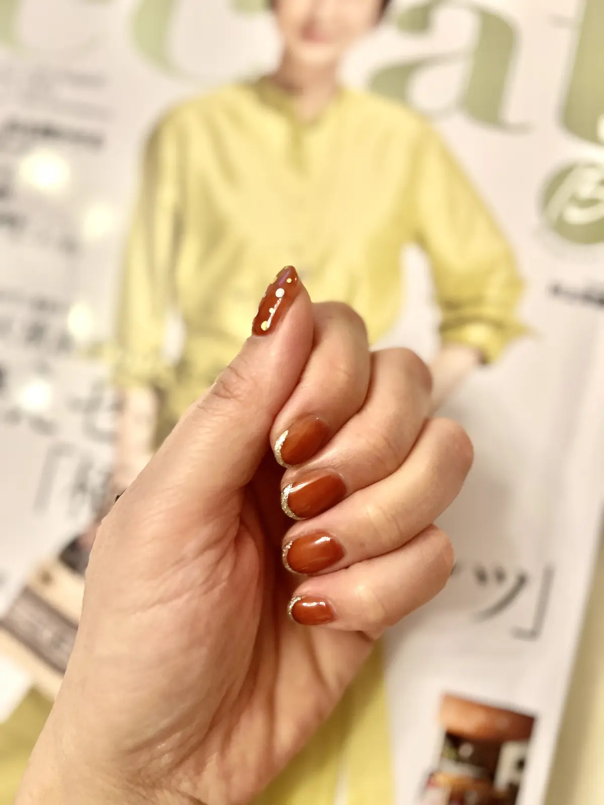 今回はプラチナゴールドでフレンチネイルに！