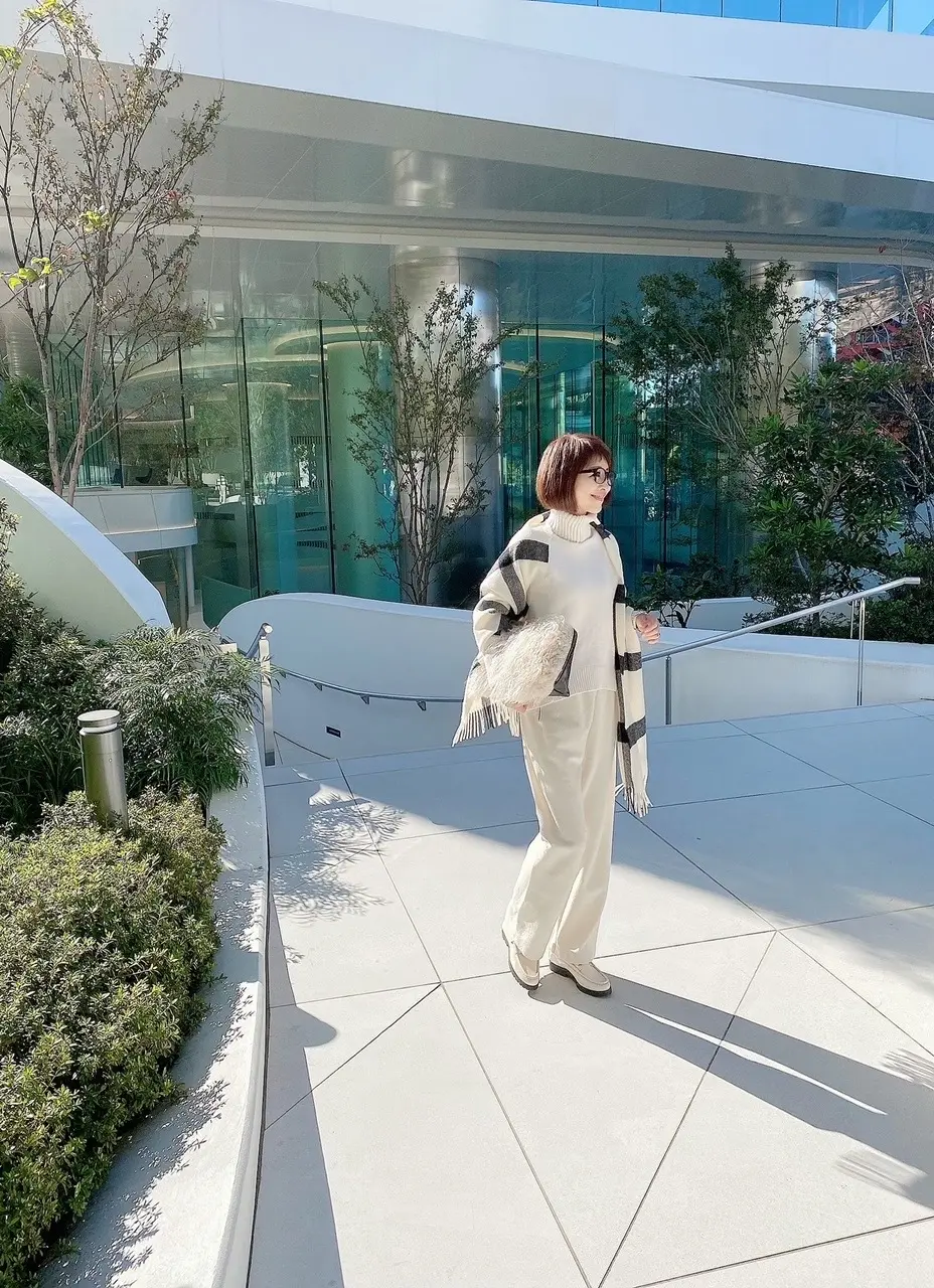 休日リラックススタイルの画像_3