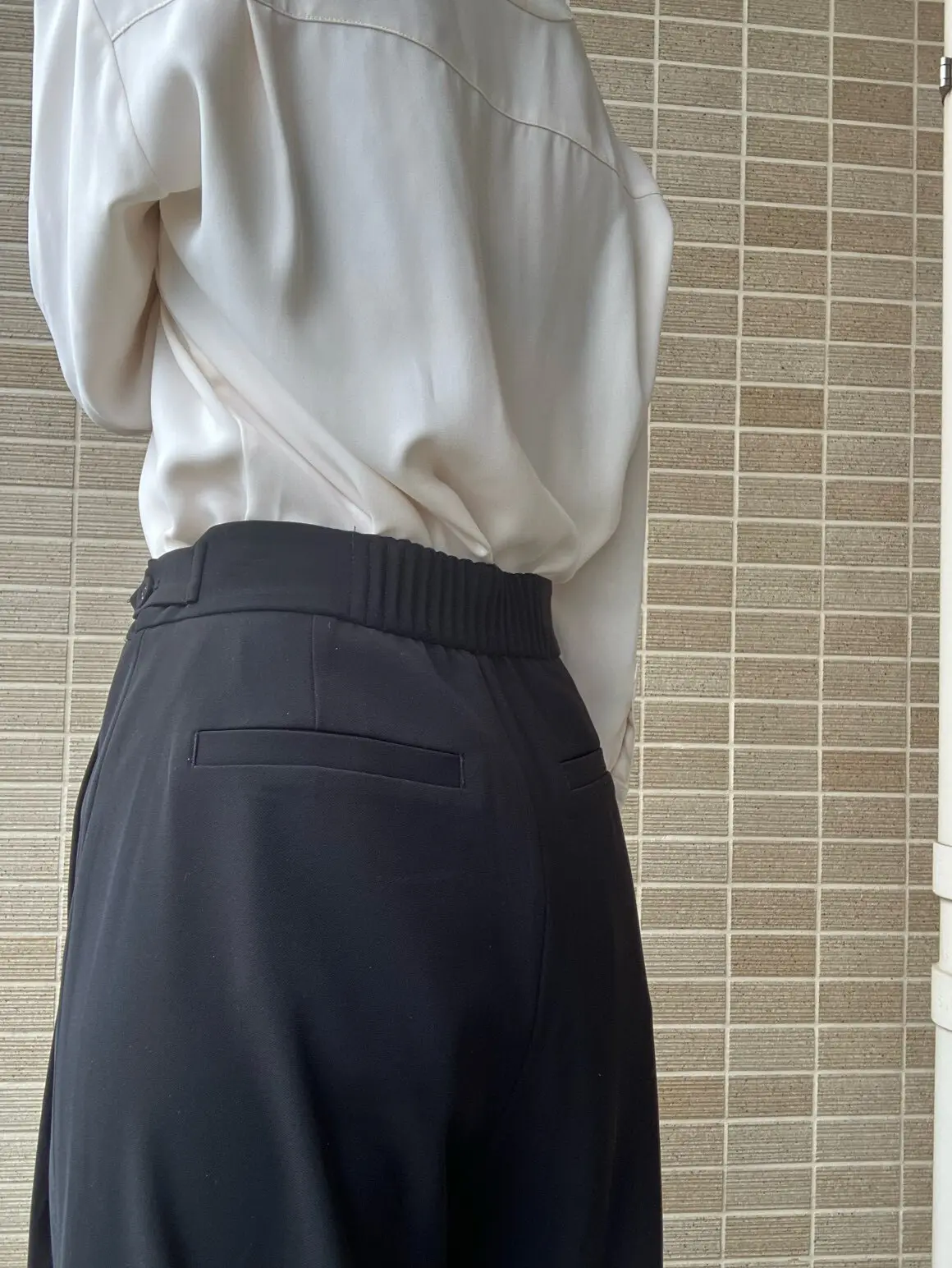 エクラ  eclatmagazine  エクラプレミアム Ebyeclat  優美なセミワイドパンツ  ワイドパンツ 50代ファッション  50代おしゃれ  アラフィーファッション　Jマダムのおしゃれ 骨格ウェーブ