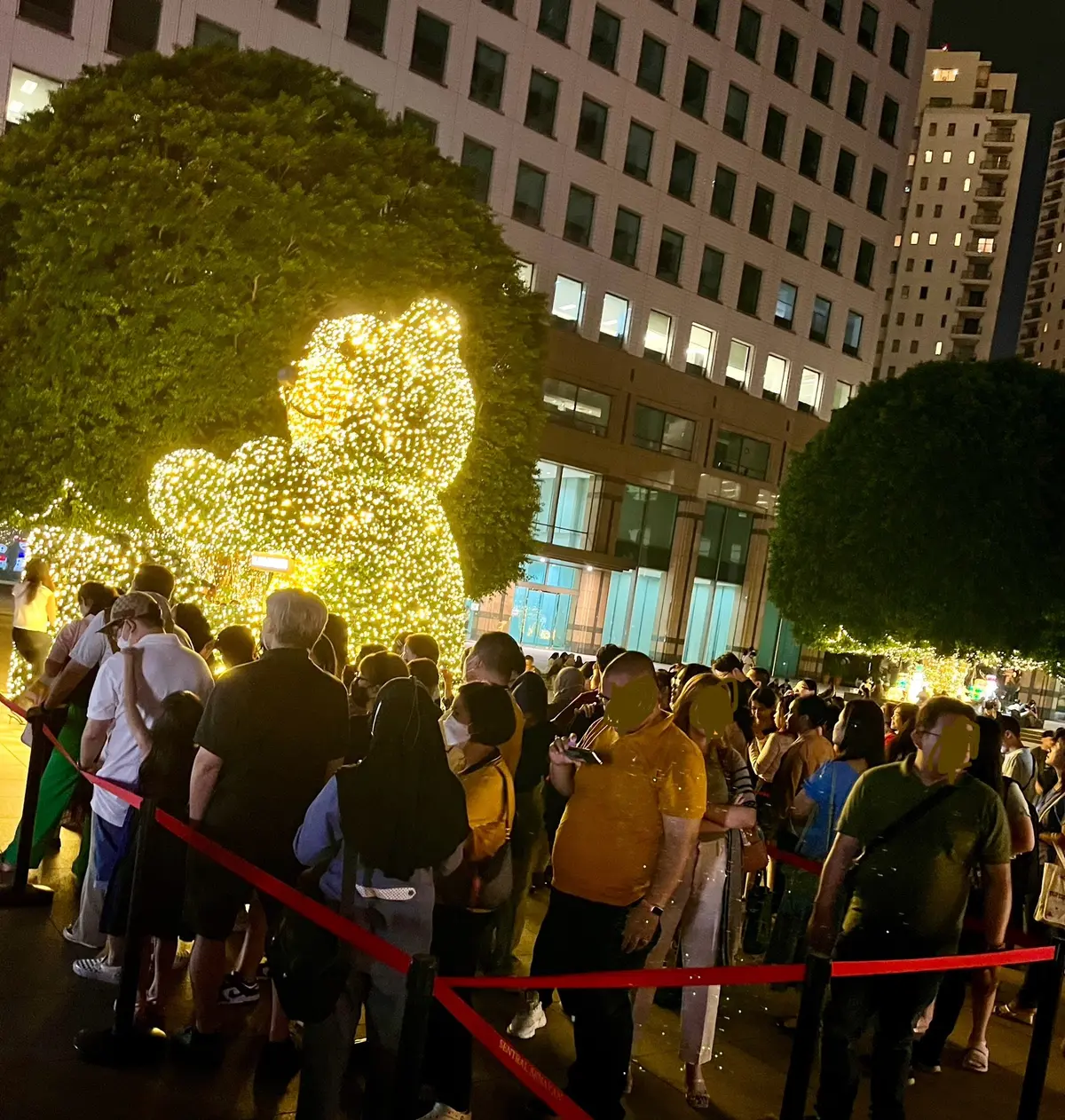 巨大テディベア