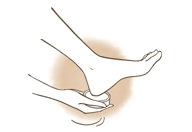 《Step 1》乾いた状態で、スムーサーの粗い面で削る