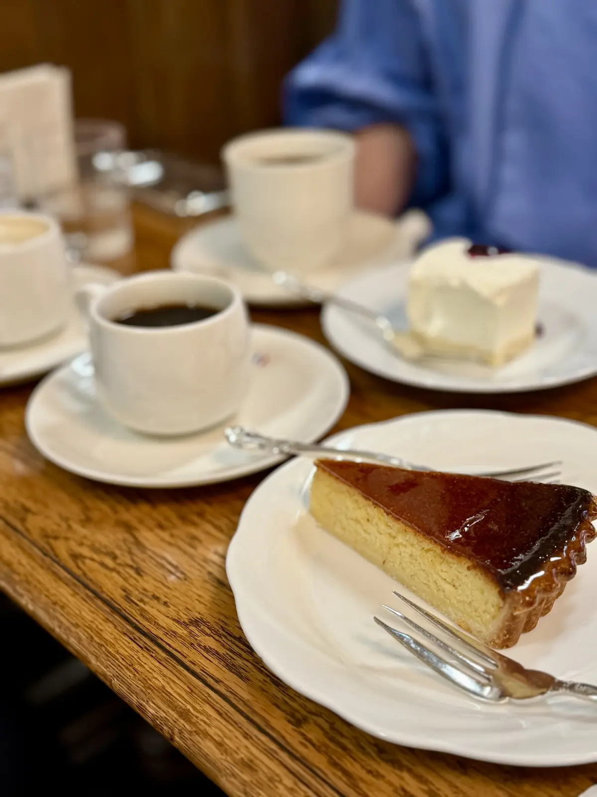 京都　喫茶店　カフェ　フランソア　老舗喫茶店　レアチーズケーキ　レモンケーキ　コーヒー