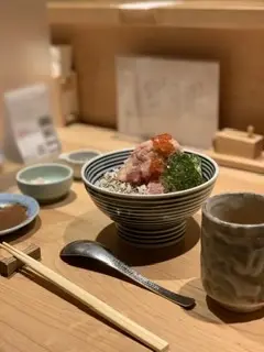 zaraの効かせる黒パンツの画像_4