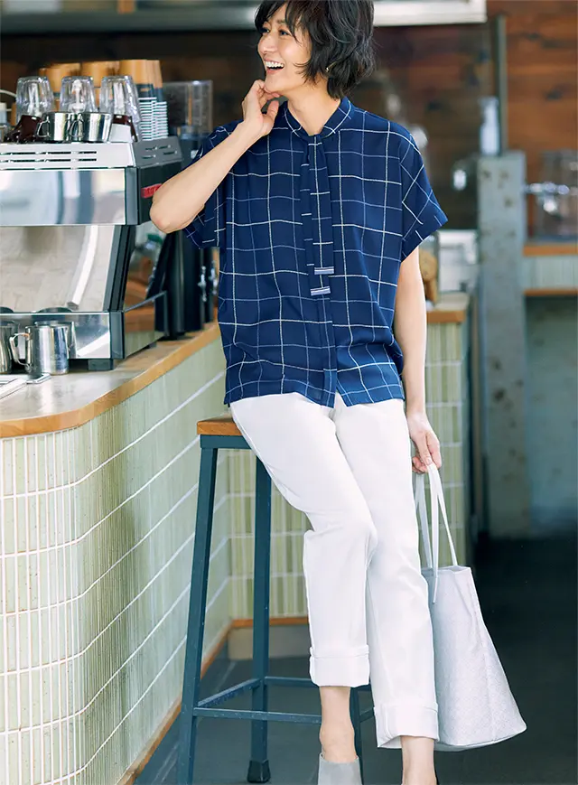 【Tie Blouse】ドルマンスリーブが今の気分。軽やかに装うブラウス