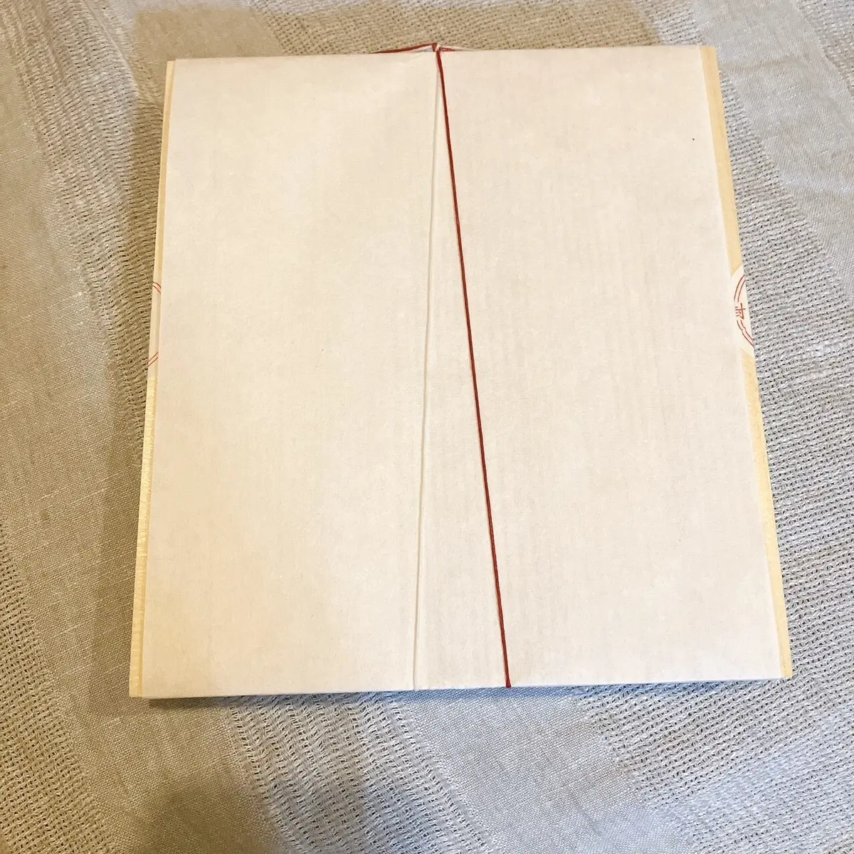 八雲茶寮　楳心果の黒糖煎餅