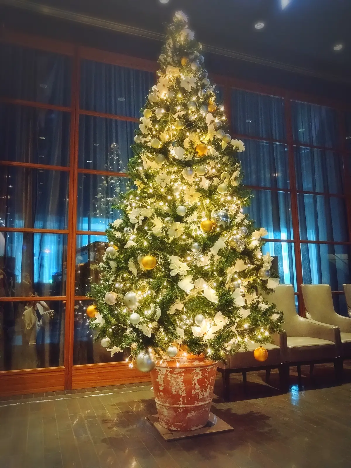 クリスマスパーティー、クリスマス会、ZARA、ザラ、パーティーコーデ、40代ファッション、Jマダム、XEX日本橋