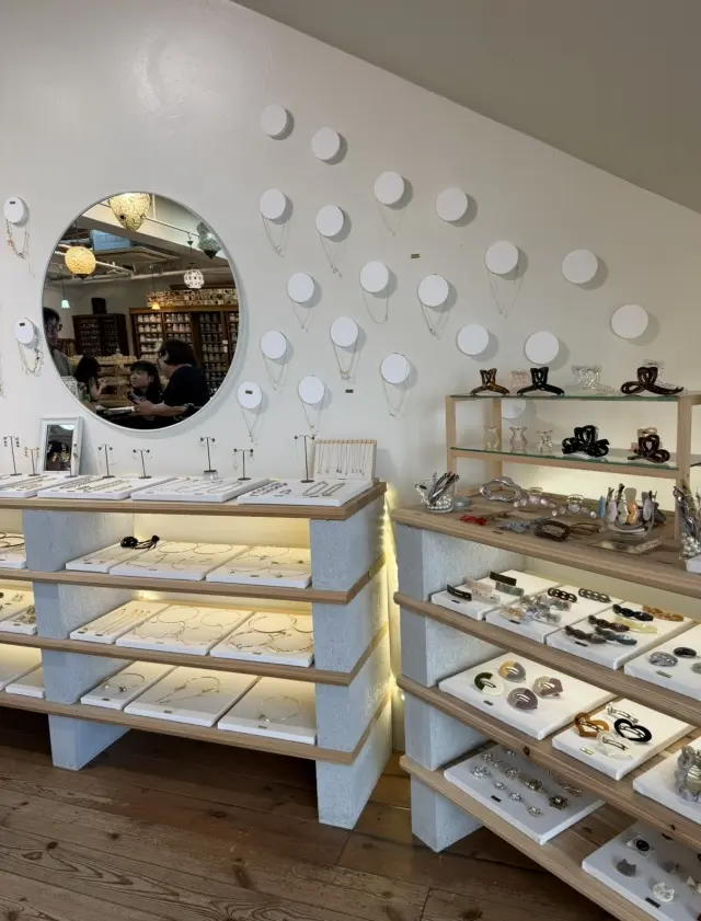 秋の足音を感じてヘアはアッシュブラウンにの画像_5