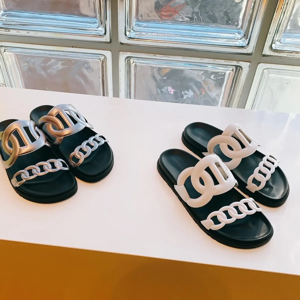 Hermes(エルメス）のシェーヌダンクルサンダル