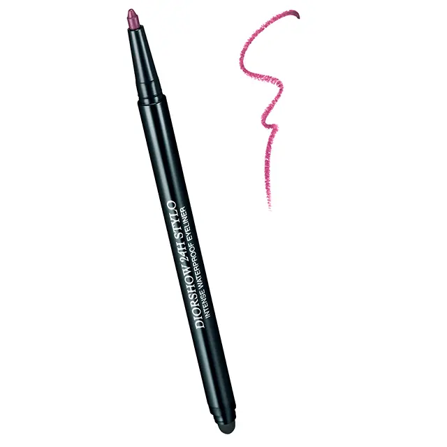 発色のいい青みの ボルドーがモダン