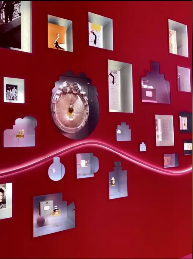 いくつになってもビューティーとファッショの画像_2