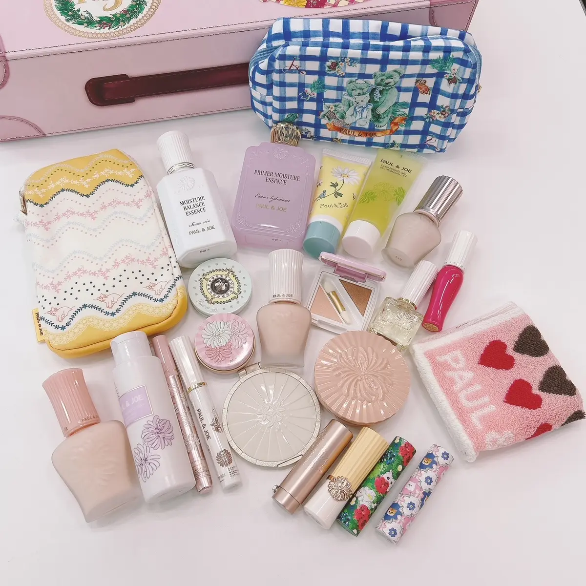 ポール ＆ ジョー アドベント カレンダー 2025の中身