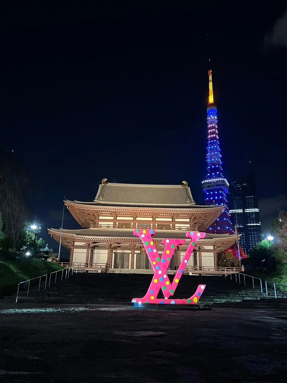 草間彌生とルイ・ヴィトンが増上寺をジャッの画像_5