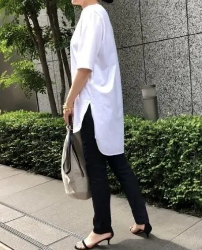 ATON ラウンドヘムTシャツ ￥15,400