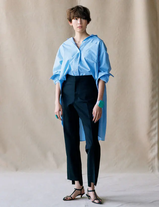 50代の体型を知りつくした「絶品パンツ」おなかとおしりすっきり見せ