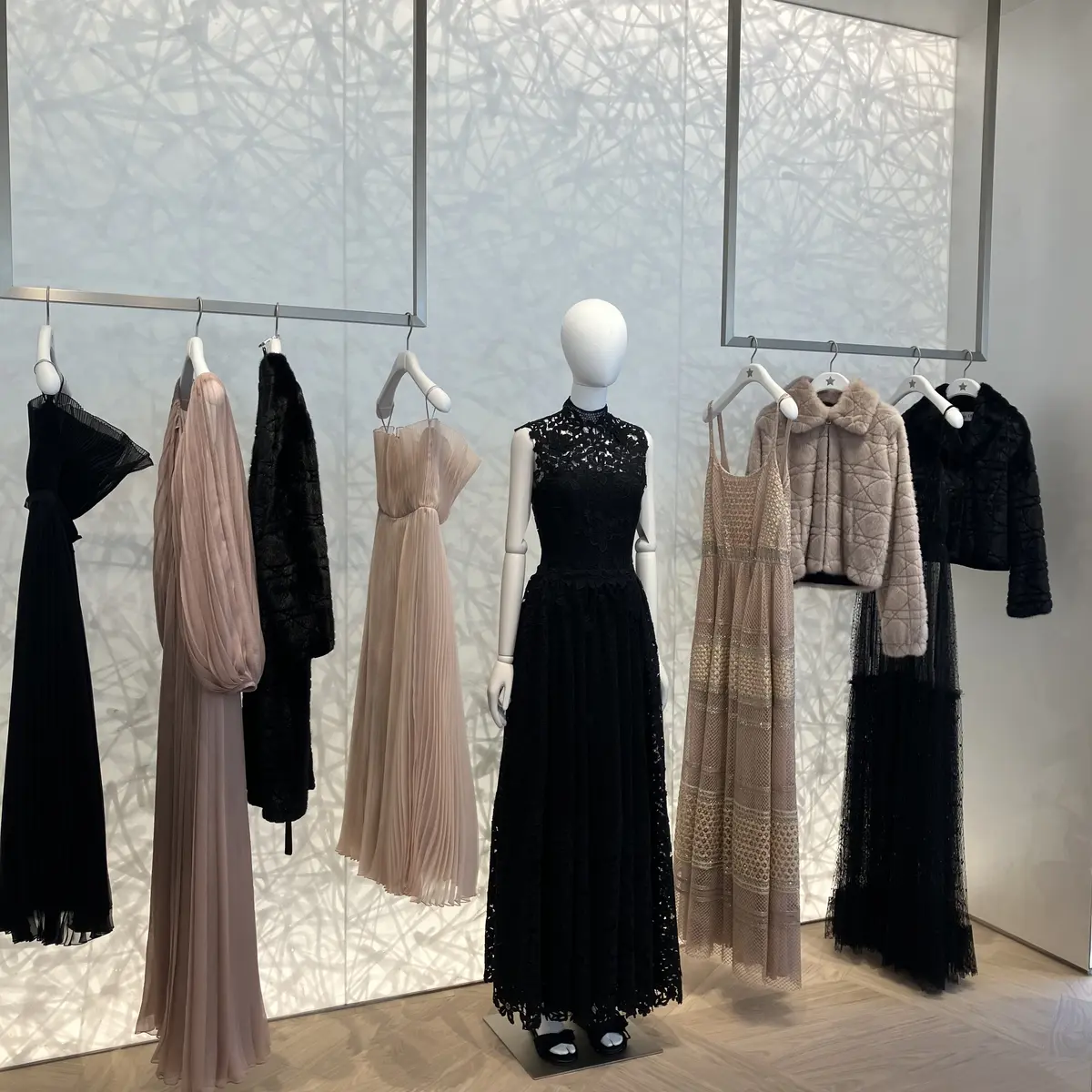 富岡佳子さんも来場！　「ディオール 麻布の画像_6