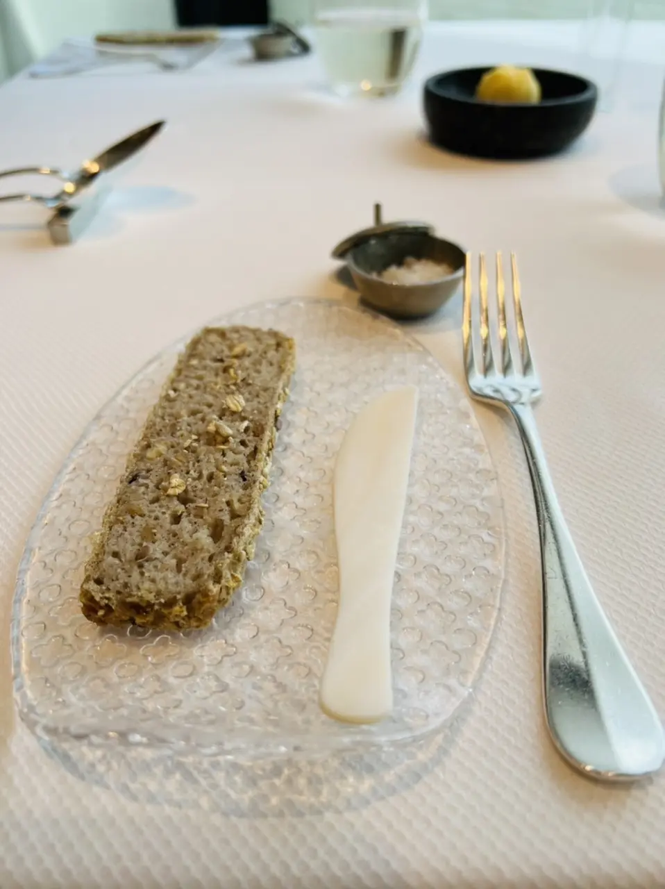 米、蕎麦粉で作られたパン