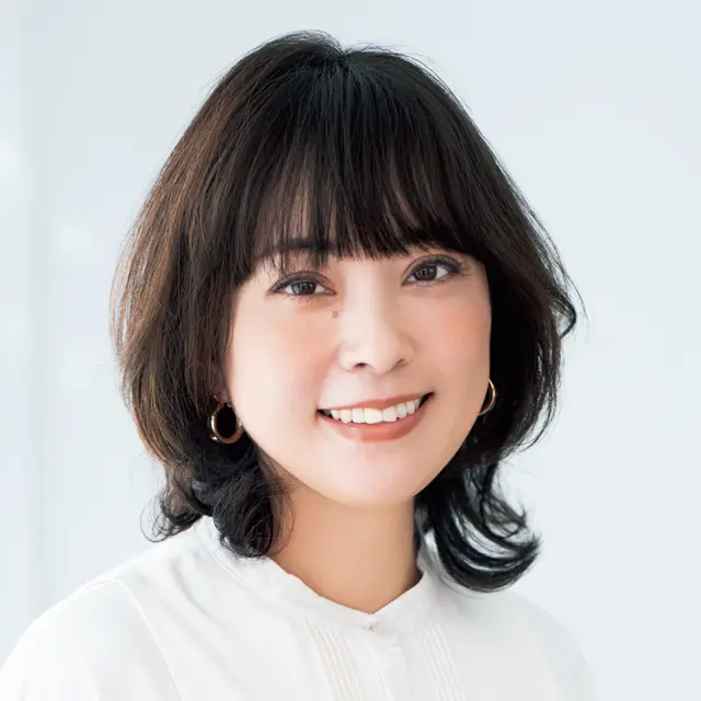 フラットな前髪でボリューム出し