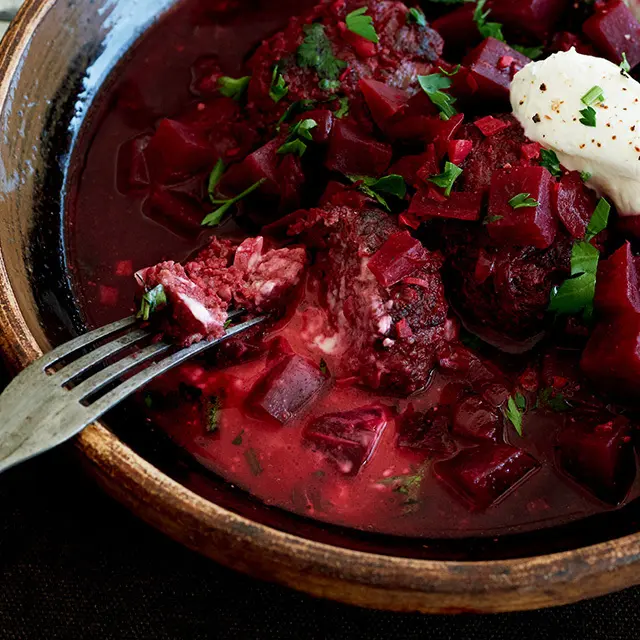 食卓が華やかに！「ビーツとミートボールのの画像_1