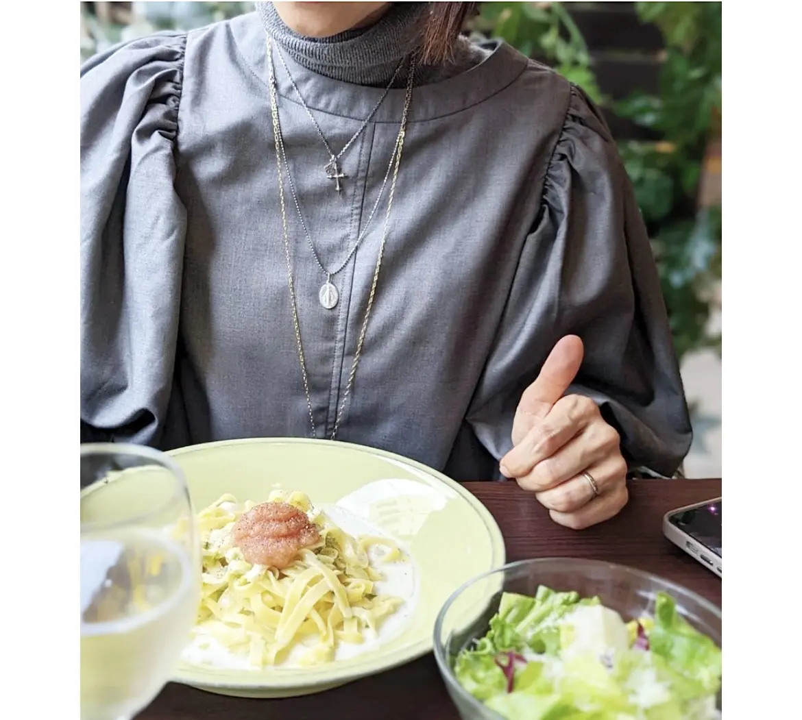 グレーワンピでボタニカルアート展❤︎の画像_13