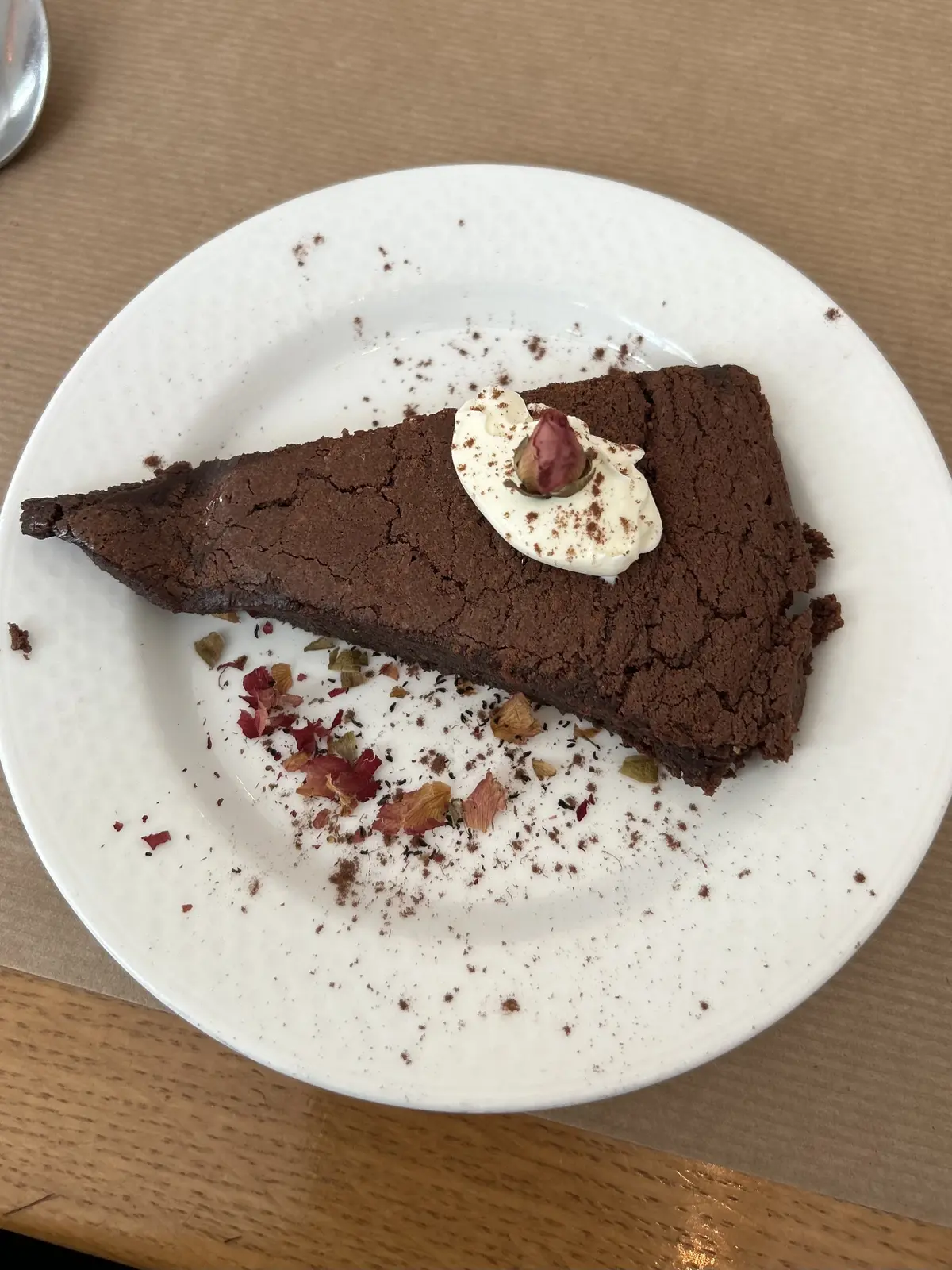 パリ　カフェ　ケーキ　La Maison Rose    チョコレート