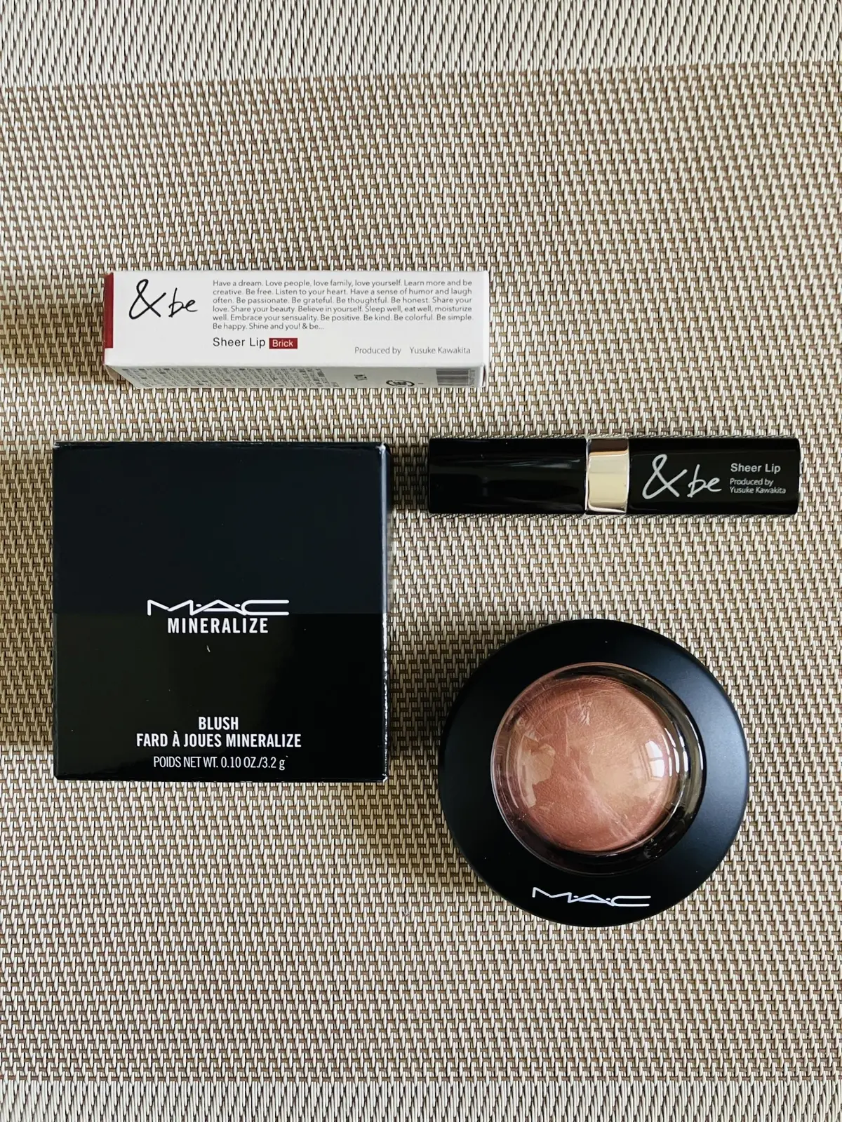 カラー診断　アンドビー　シアーリップ　イエベ　イエベ秋　イエベリップ　イエベチーク　MAC  &Be 16タイプパーソナルカラー診断　調布トリエ RinToマジック　