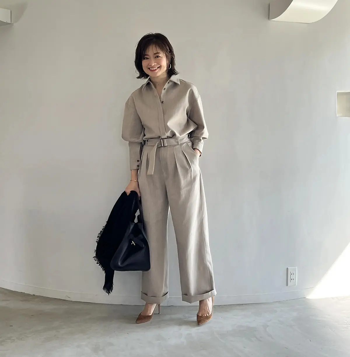 ファッションエディター三尋木奈保さんのオールインワンコーデ