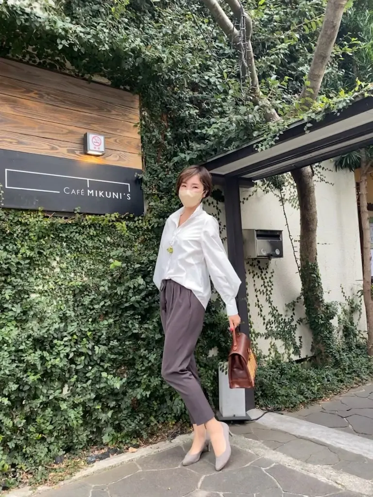 袖ふんわりブラウスでお出かけ♪の画像_3