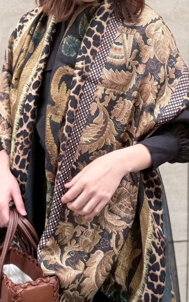 【50代スカーフ】身に着けるアート。ヨーの画像_8