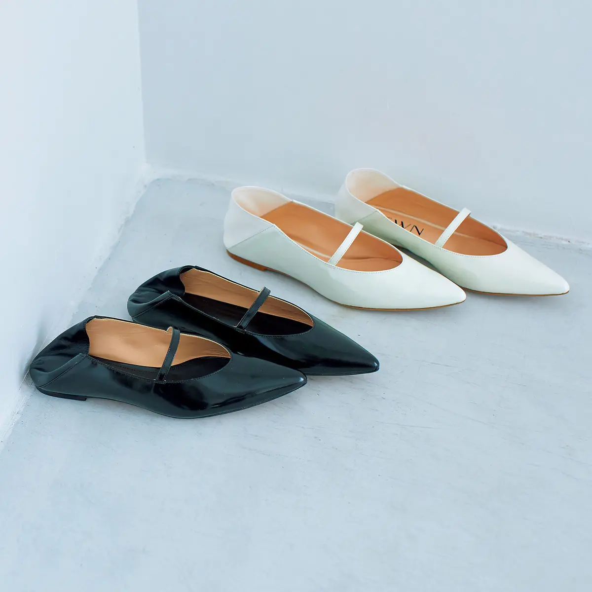 HEWN ポインテッドメリージェーンフラット