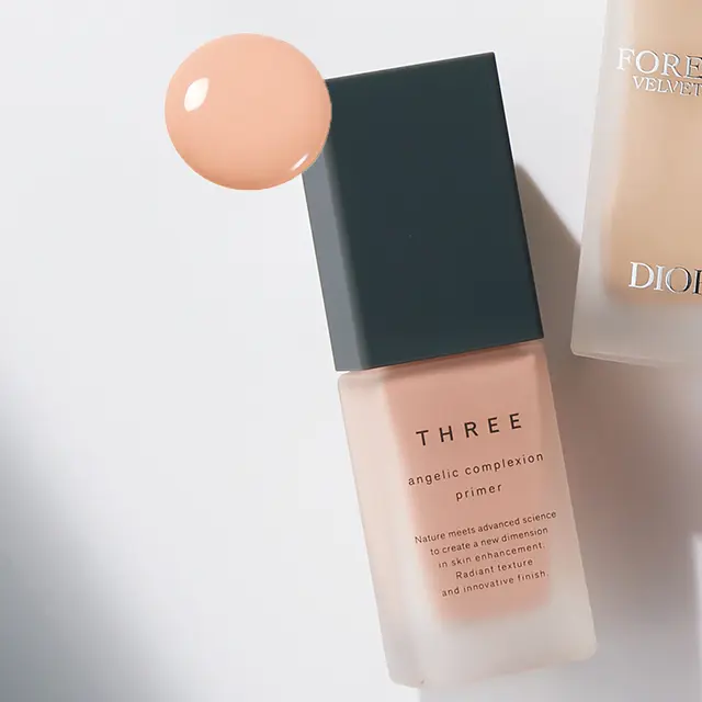 THREE アンジェリック コンプレクションプライマー 01
