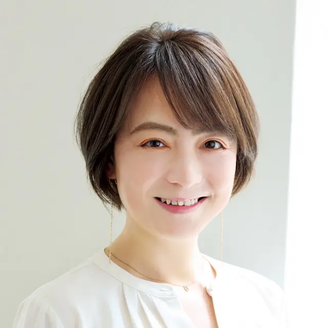 髪の立ち上がりを形状記憶！ 根元パーマ