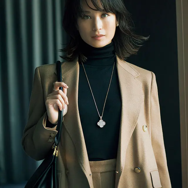 VAN CLEEF & ARPELS／アルハンブラ シークレット ペンダント ウォッチ