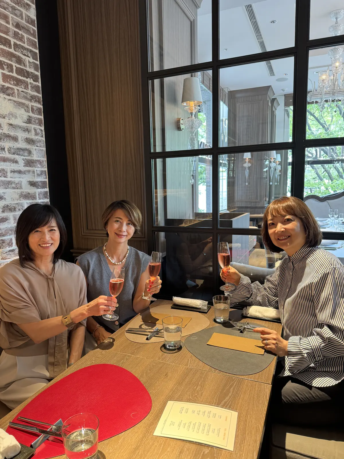 エクラ華組　豊田真由美　近藤和子　梅澤千佳子　TAVERN by the green