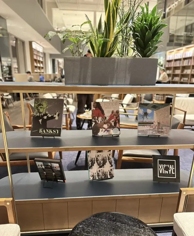 オンラインミーティングは、プチプラコーデの画像_4