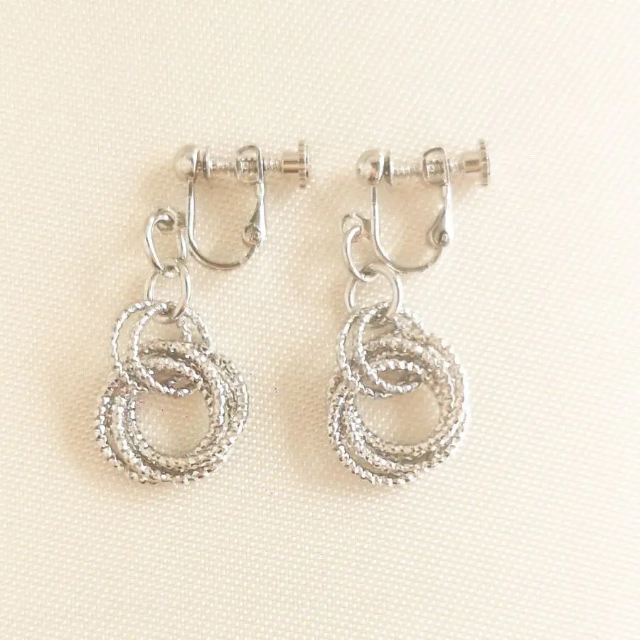 アクセサリー作り　ハンドメイド　手づくり　ファッション　チェーン　アクセサリー　春　春ファッション　おしゃれ