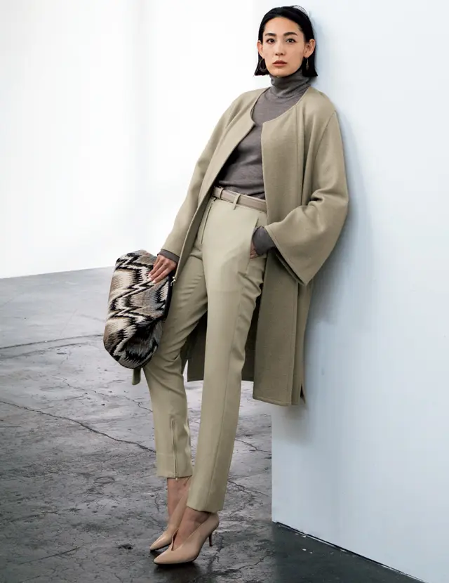 同じトーンで合わせればセットアップのような印象に