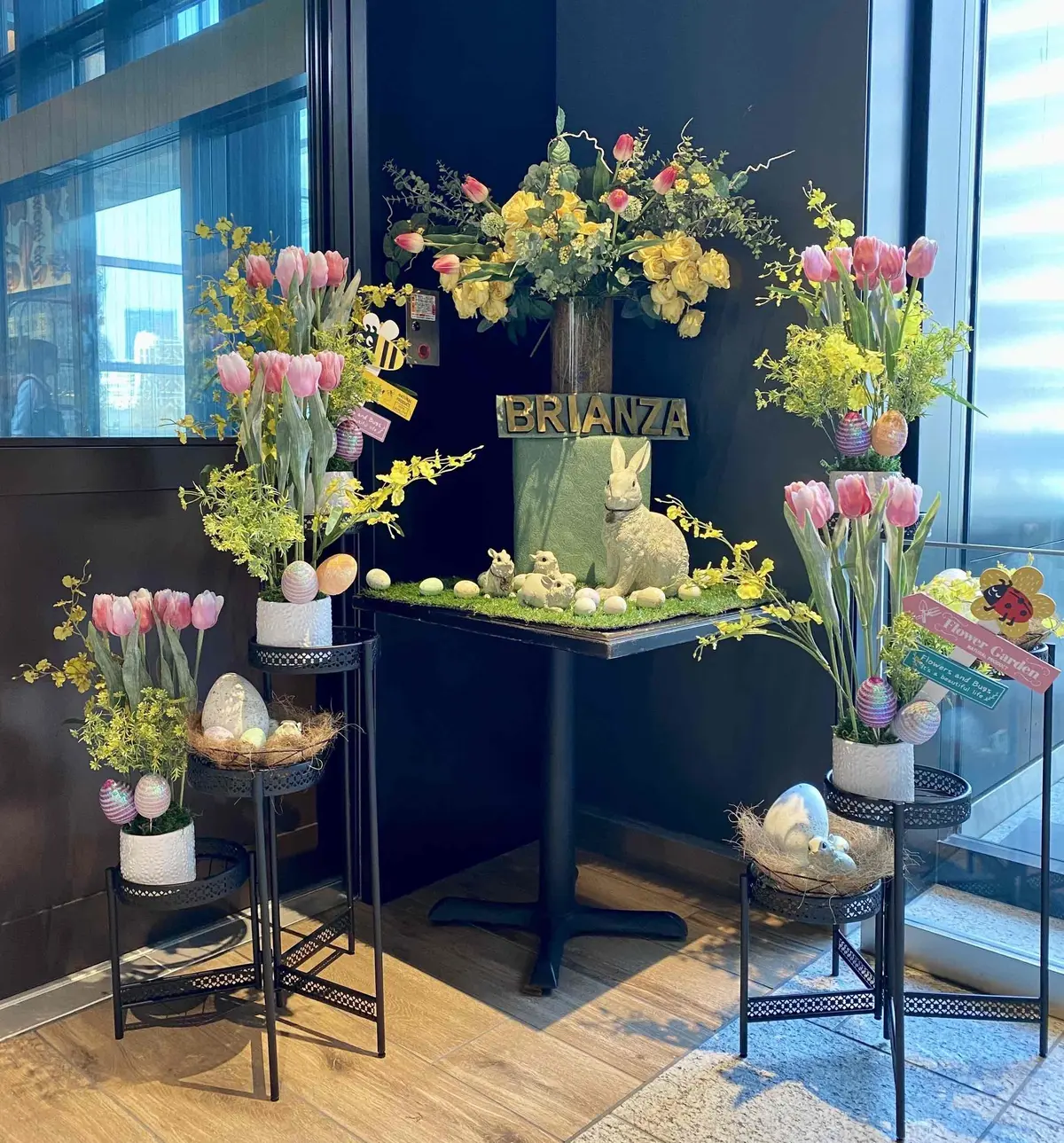 イースターの可愛いディスプレイがありました