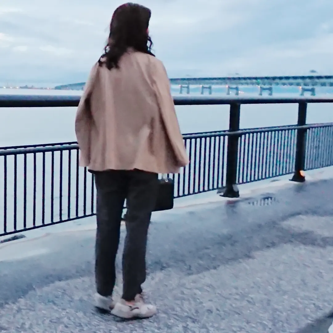 ベージュジャケット