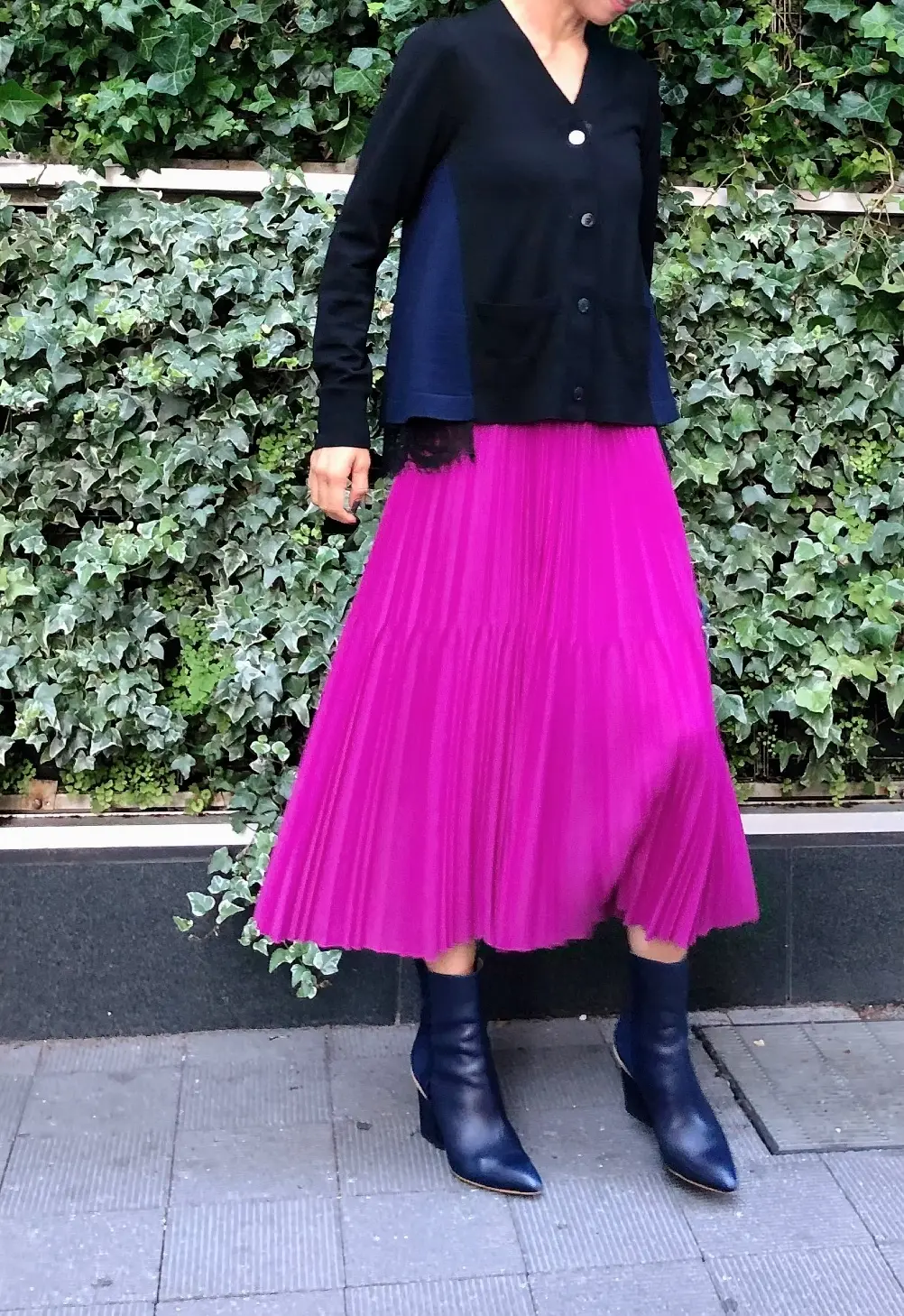 ネイビーカラーを華やかにの画像_4