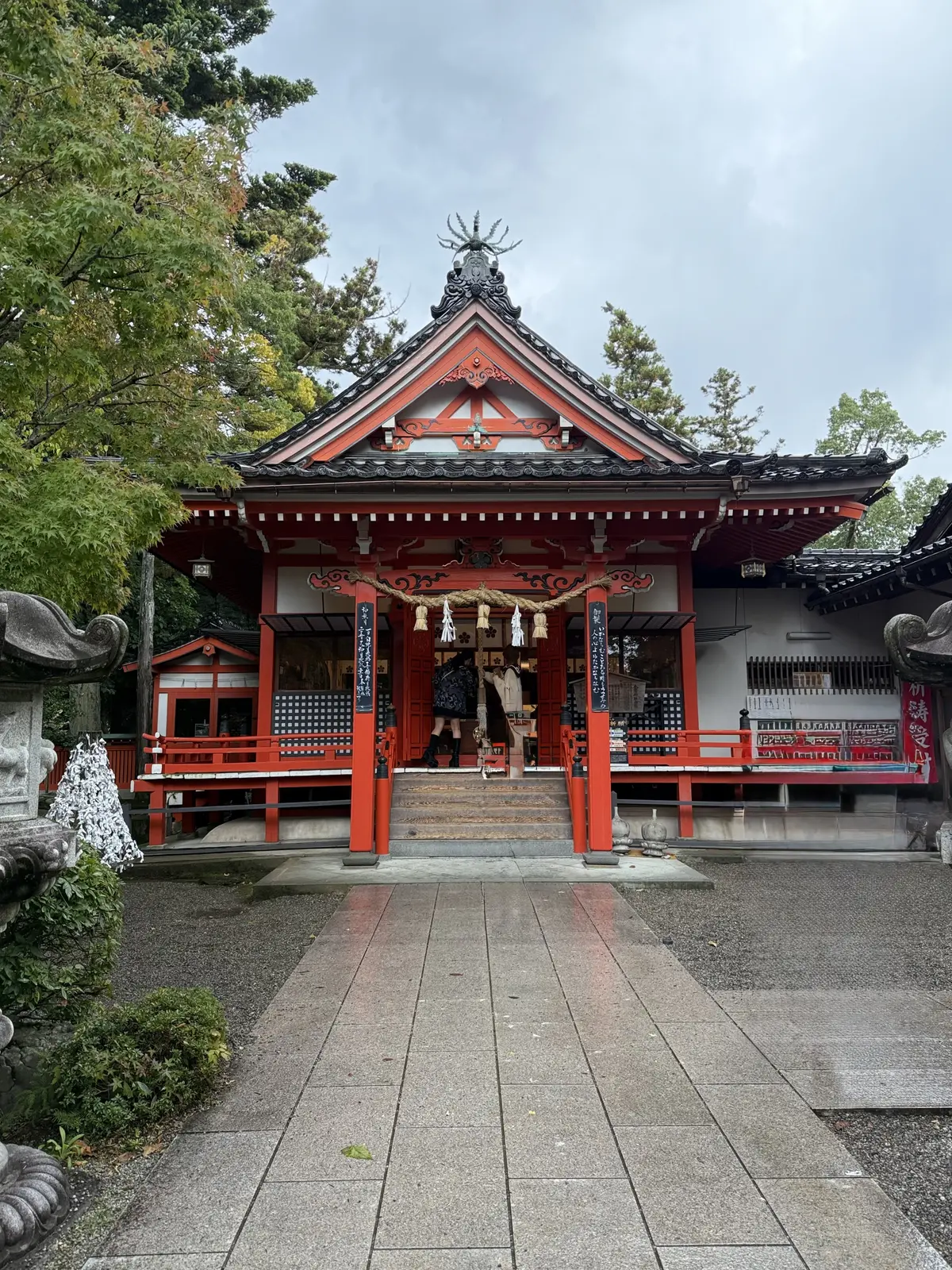 石川県　金沢市　金沢観光　石川県立図書館　図書館　金沢観光　金沢観光スポット　観光スポット　金沢神社　建築美　金澤神社　金沢神社　石浦神社　神社巡り　白蛇龍神　白蛇　金沢観光スポット　