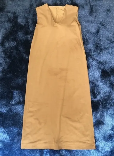 マメ　ブラウンワンピース