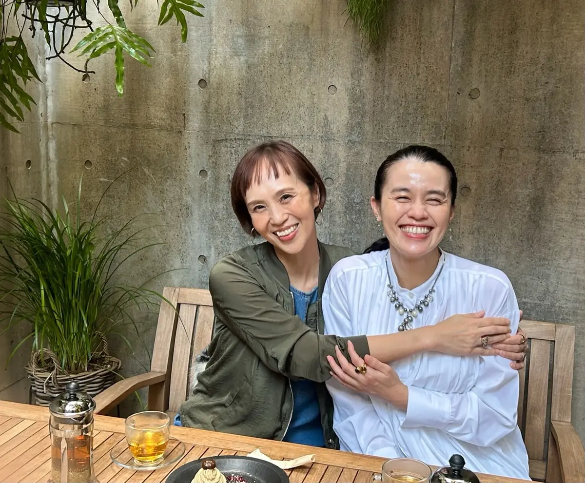 ほどよいドラマティック感のスカートでココの画像_13