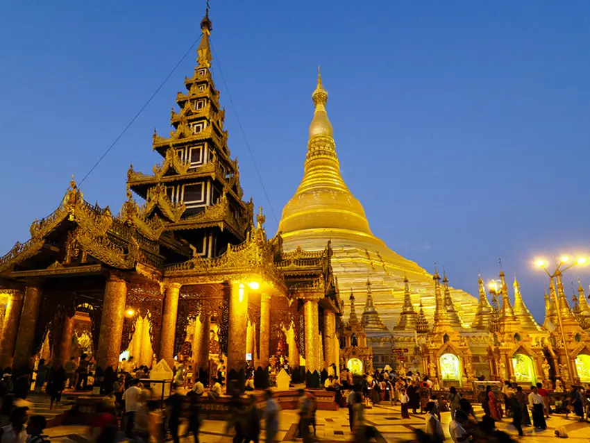 <ミャンマーの旅>黄金のパゴダと復活するの画像_1